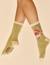 Load image into Gallery viewer, Rosy Robin Ankle Socks~Powder