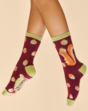 Load image into Gallery viewer, Squirrel with Acorn Beret Ankle Socks~Powder