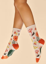 Load image into Gallery viewer, Watercolour Flowers Ankle Socks~Powder (Cream)