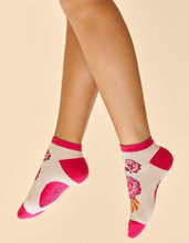 Load image into Gallery viewer, Paisley Floral ~ Trainer Sock ~Powder (Cream)