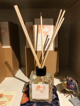 Load image into Gallery viewer, Copper Fox Reed Diffuser : Lime Basil & Mandarin