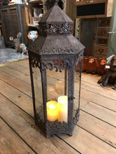 Load image into Gallery viewer, Ornate Lantern Medium