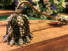 Load image into Gallery viewer, Candle Snuffer in Green Pearl