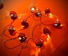 Load image into Gallery viewer, Light Up Metal Pumpkin Garland.  Batteries Required
