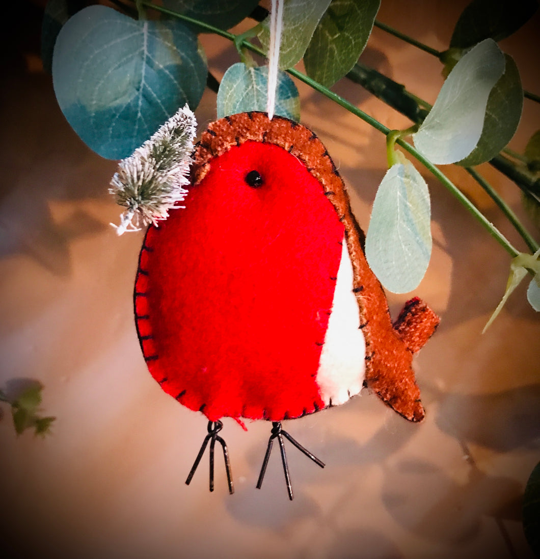 Felt Robin With Tree