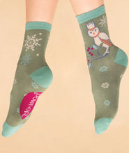 Load image into Gallery viewer, Royal Highness owl Ladies Ankle sock~  Powder socks
