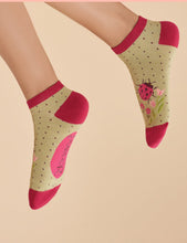Load image into Gallery viewer, Lady bird Trainer sock~Powder
