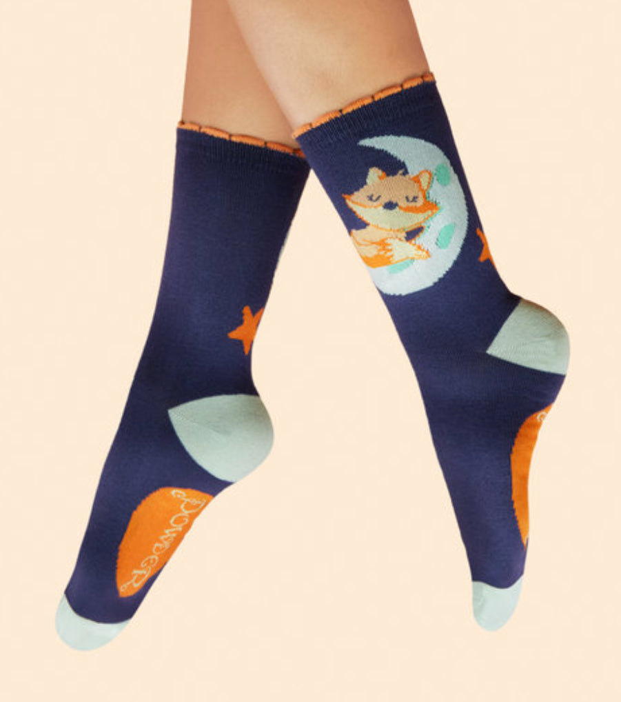 Dreaming Fox On The Moon Ankle Socks~Powder ~Navy