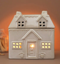 Load image into Gallery viewer, Rustic House Wax Melt Burner
