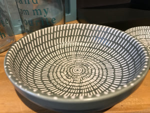 Grey/White Dish Available In Two Sizes