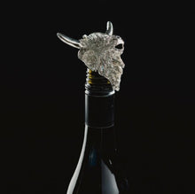 Load image into Gallery viewer, Highland Cow Wine Pourer
