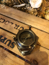 Load image into Gallery viewer, Sand Timer with Compass
